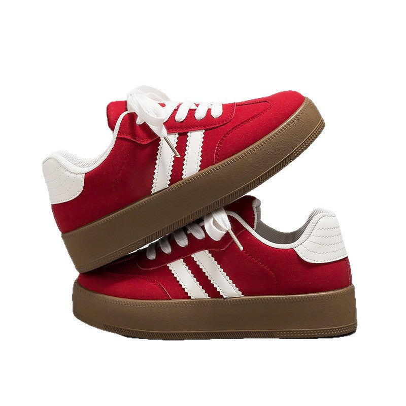 Classic Orthopedic Trainers with Timeless Style