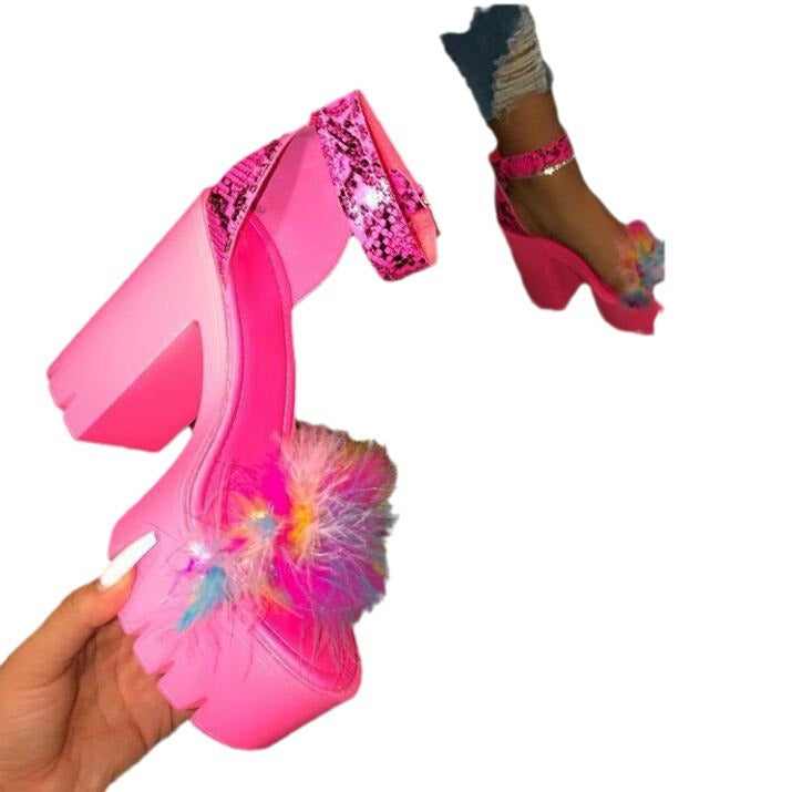 Chic Orthopedic Sandals with Unique Design
