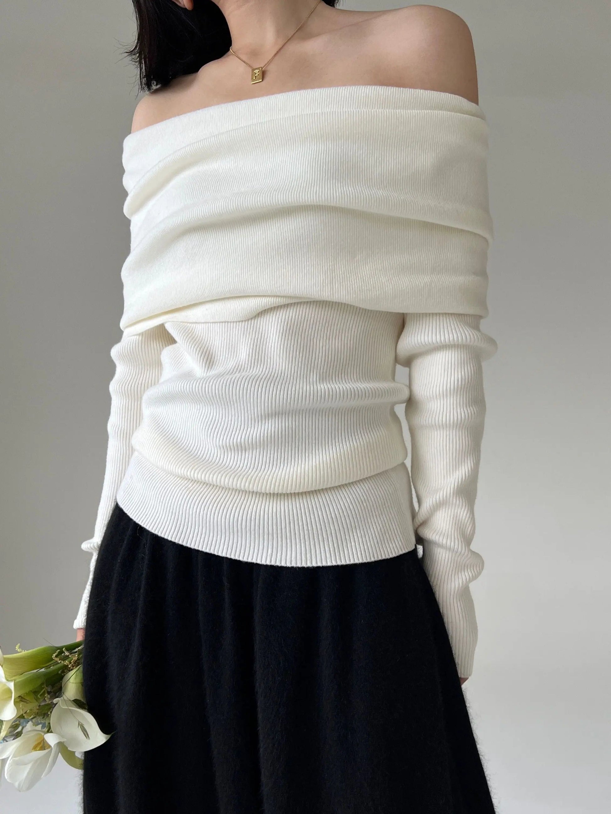 Elin® | Off-the-shoulder sweater for women
