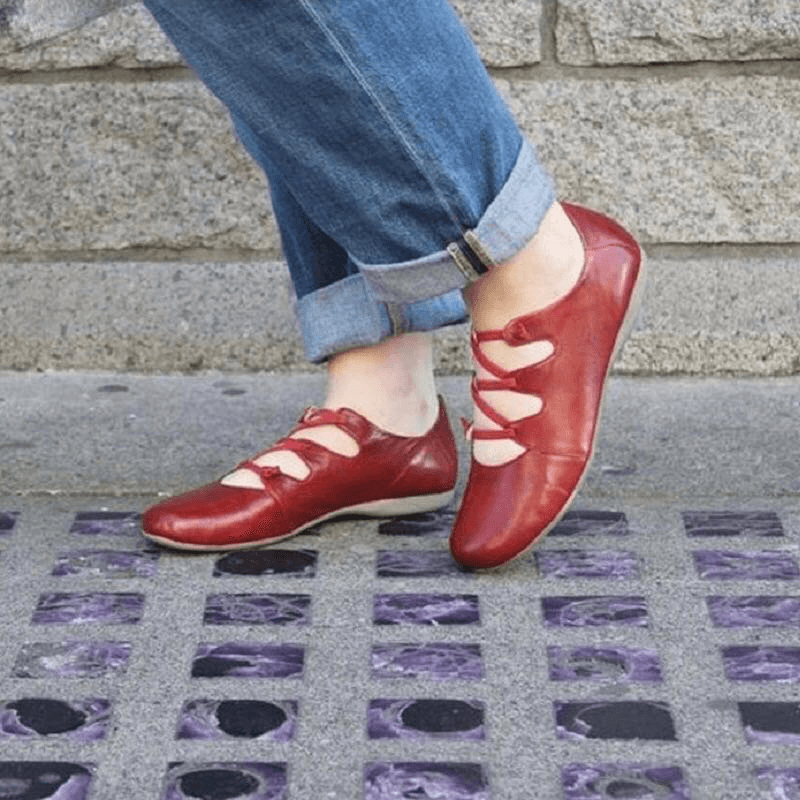 LM | Chic casual strappy flats