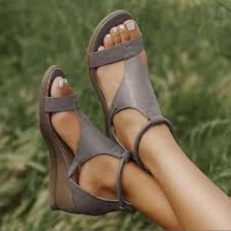 Graceful Orthopedic Sandals for Modern Look