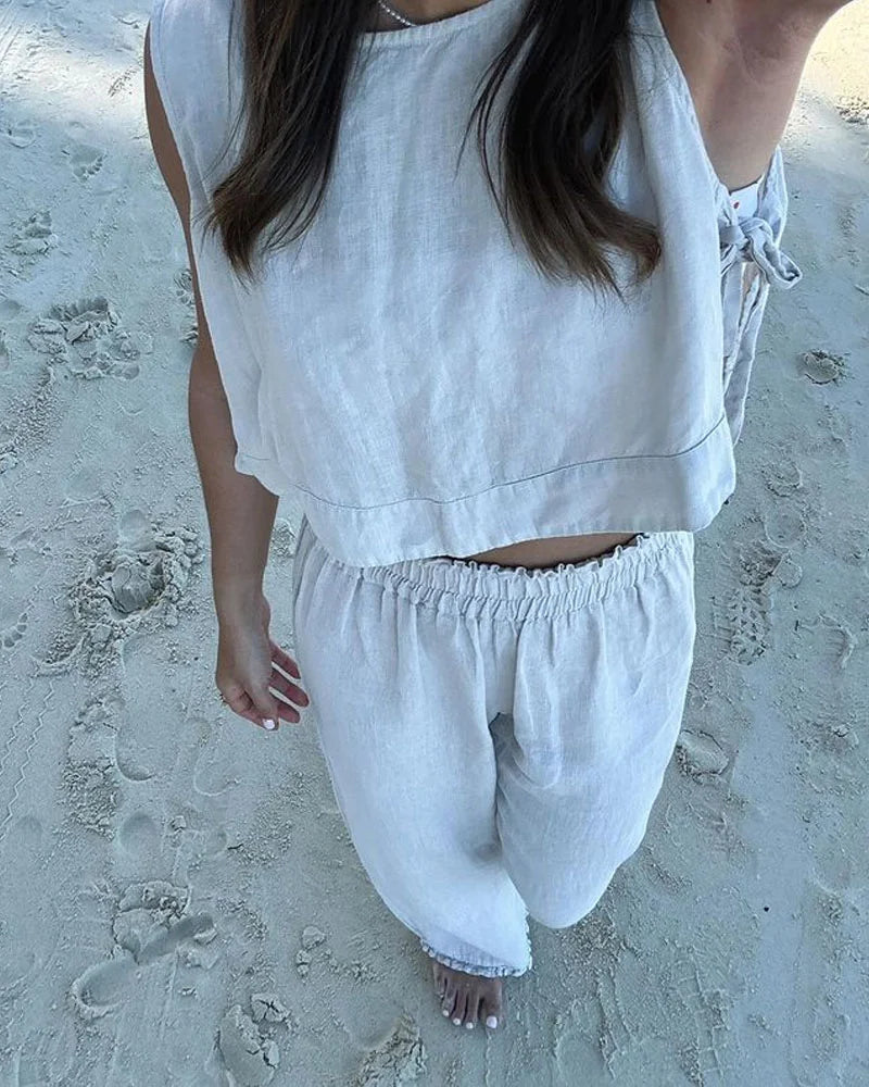 LM | Two-piece set consisting of vest and trousers with lacing