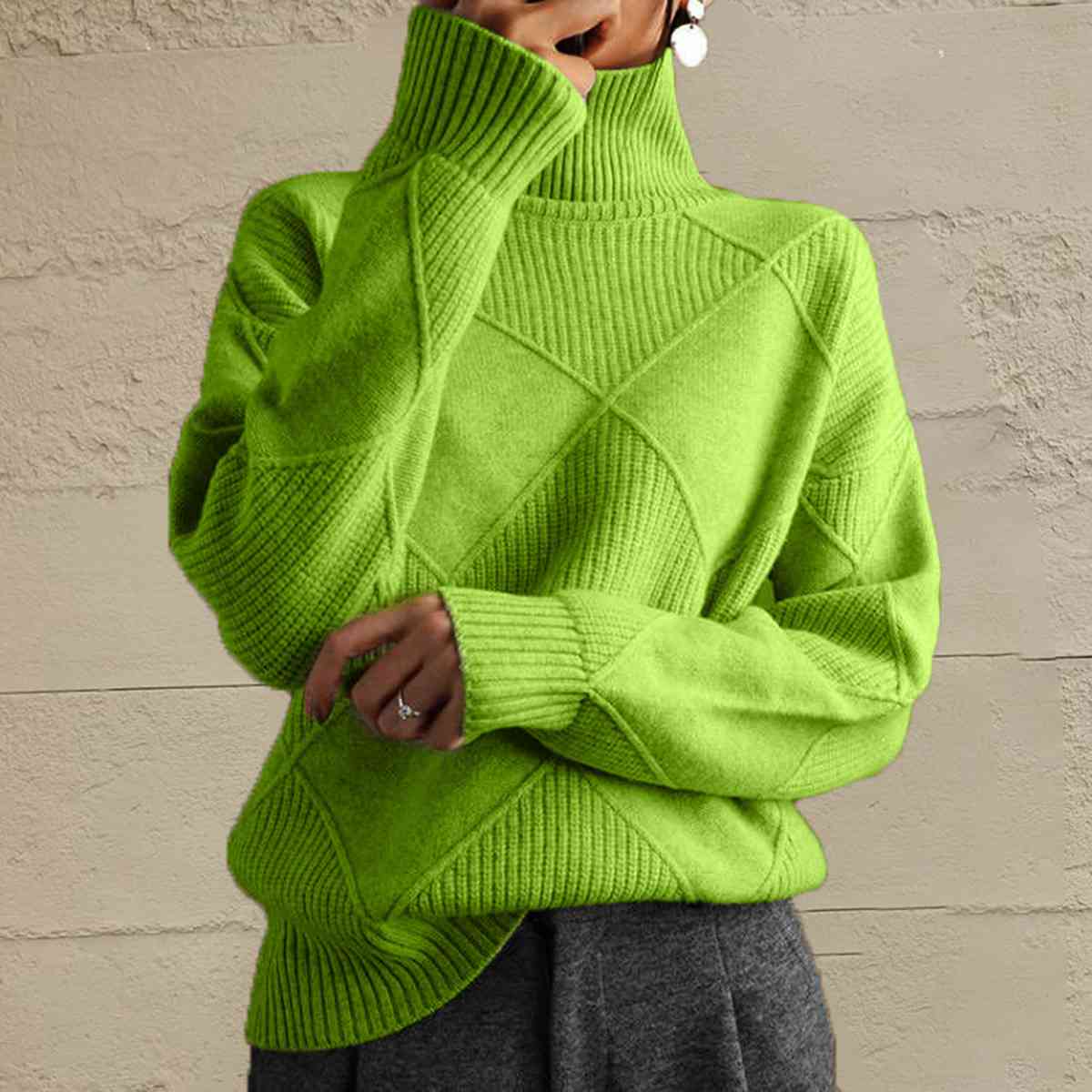 LM | Versatile and comfortable sweater