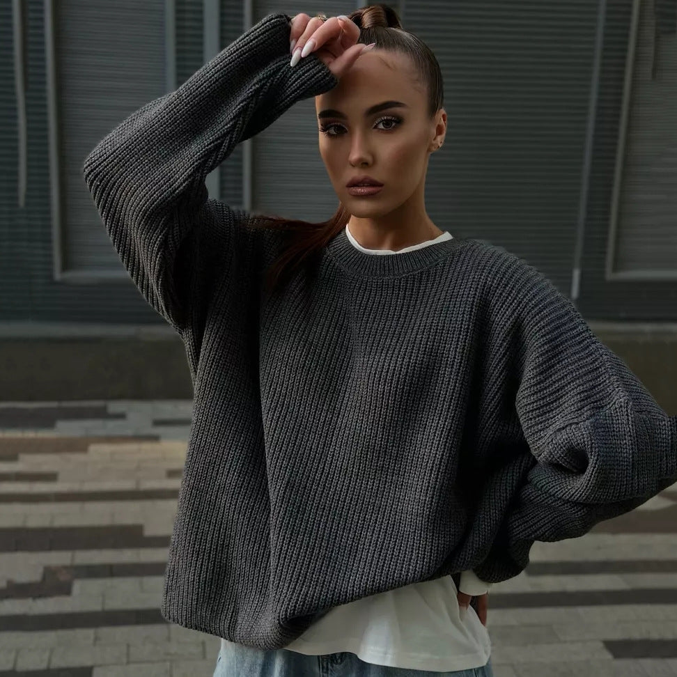 Well Tailored Sweater with a Graceful Silhouette