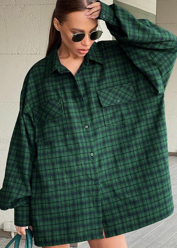 Classic Vintage Shirt with a Flattering Fit
