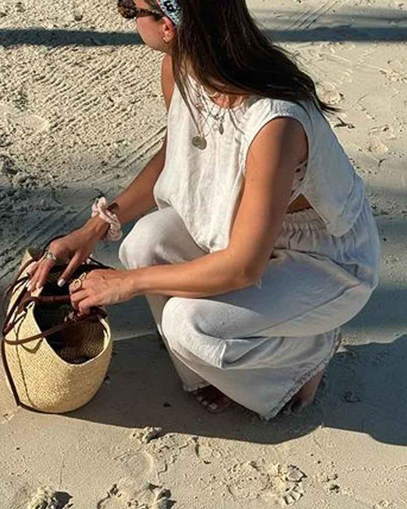 LM | Two-piece set consisting of vest and trousers with lacing