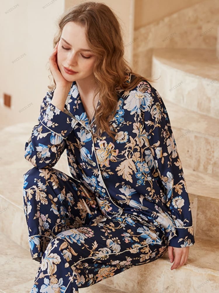 Vintage Inspired Garment