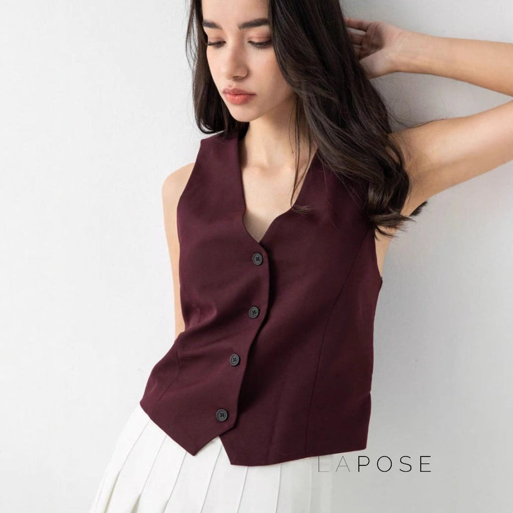 Beautifully Finished Garment in a Timeless Design