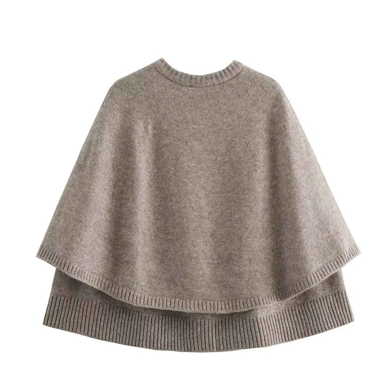 LM | Elegant button cape