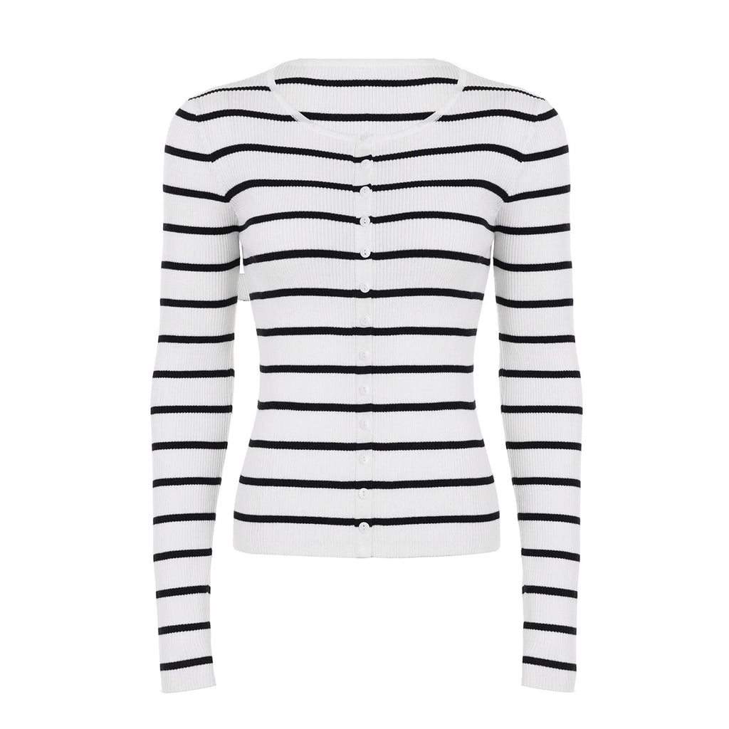 Beautifully Crafted Cardigan in a Classic Style