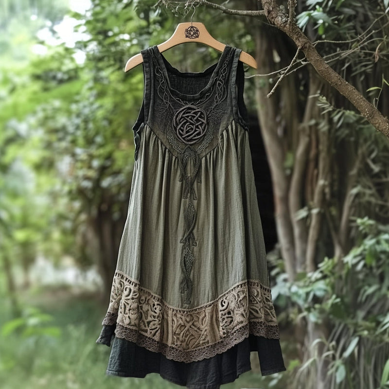 Timeless Vintage Style Dress