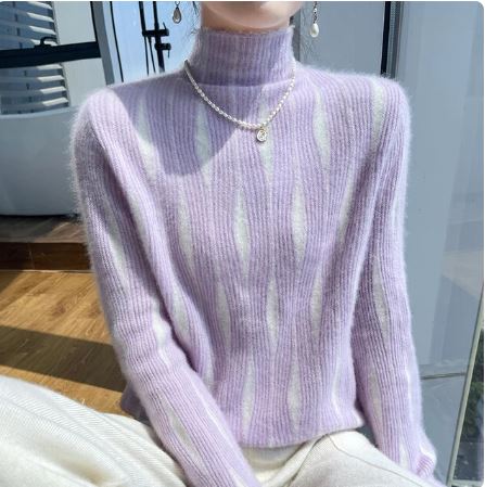 LM | Sweater with half-high neckline