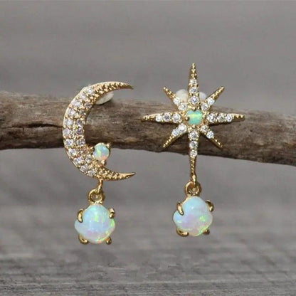 Classic Gold Earring with Timeless Appeal