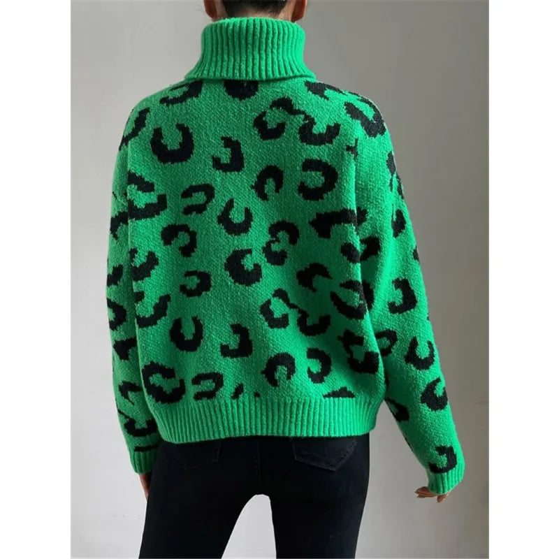 LM | Turtleneck with leopard pattern