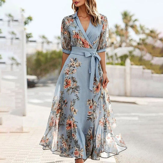 LM | Blue midi dress with short sleeves and a pointed neckline