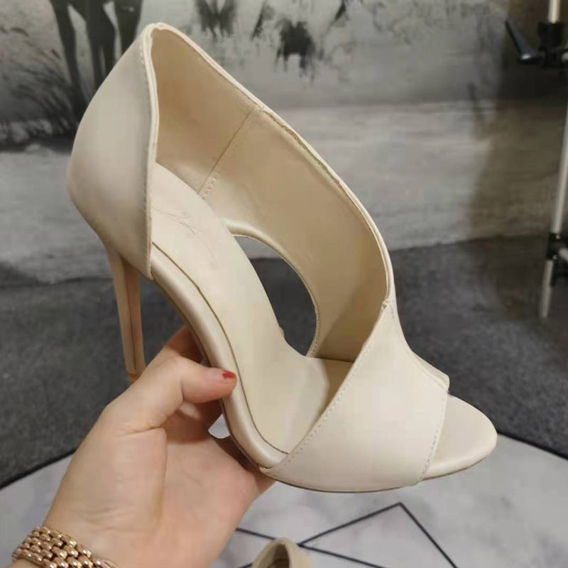 Graceful Orthopedic Sandals for Modern Look