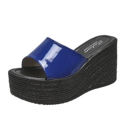 Chic Orthopedic Sandals with Unique Design