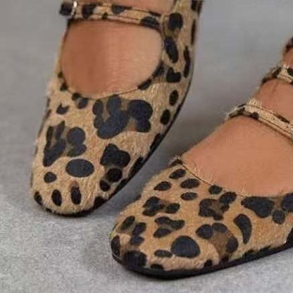 Graceful Orthopedic Shoes for Modern Look