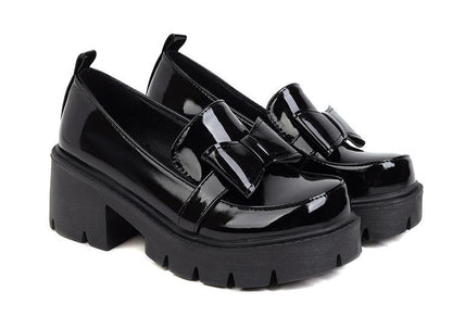 Graceful Orthopedic Shoes for Modern Look