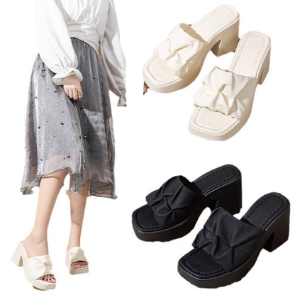 Graceful Orthopedic Sandals for Modern Look