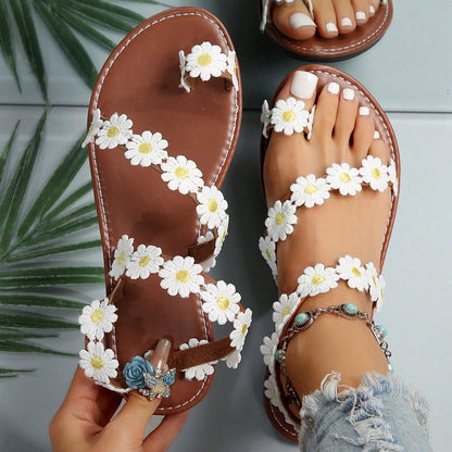 Graceful Orthopedic Sandals for Modern Look