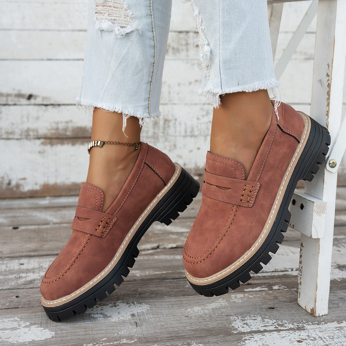 Graceful Orthopedic Shoes for Modern Look