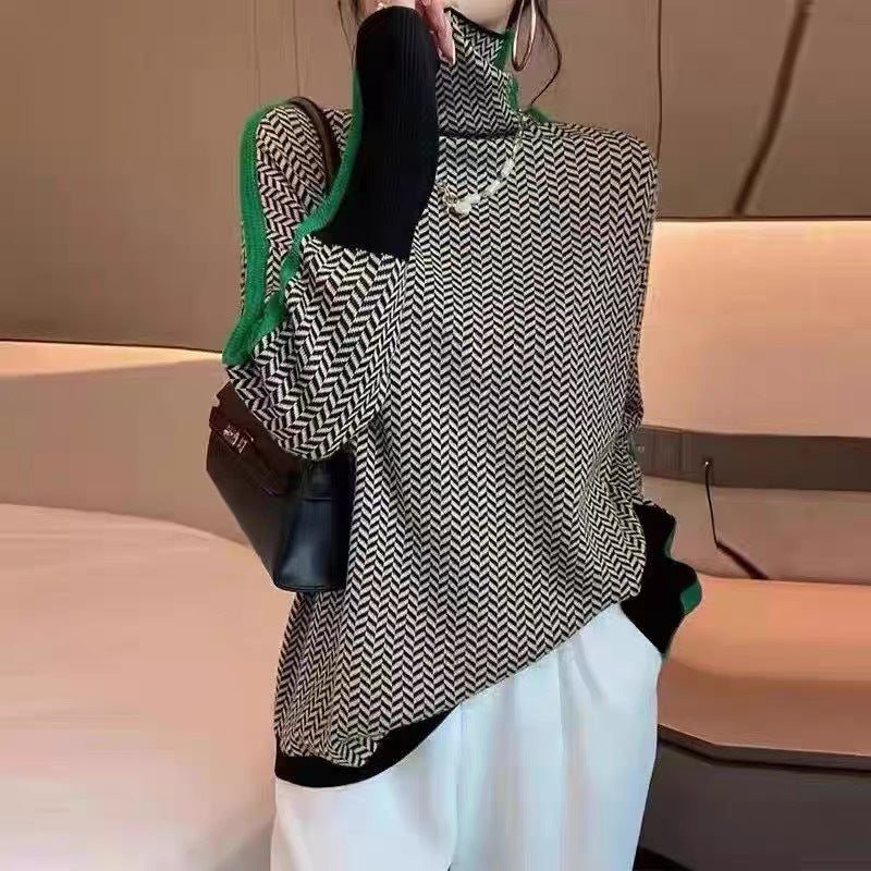Elegantly Designed Pullover