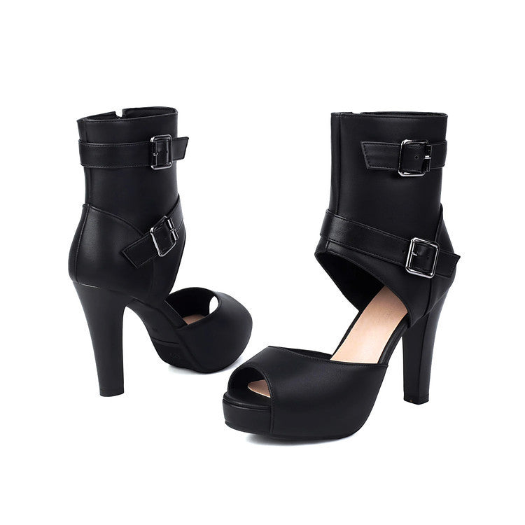 Graceful Orthopedic Sandals for Modern Look