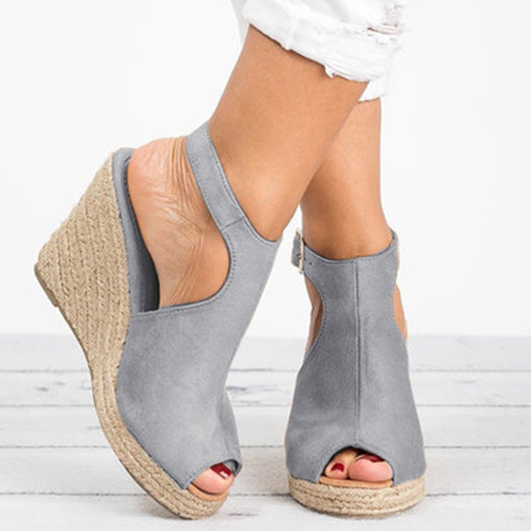 Graceful Orthopedic Sandals for Modern Look
