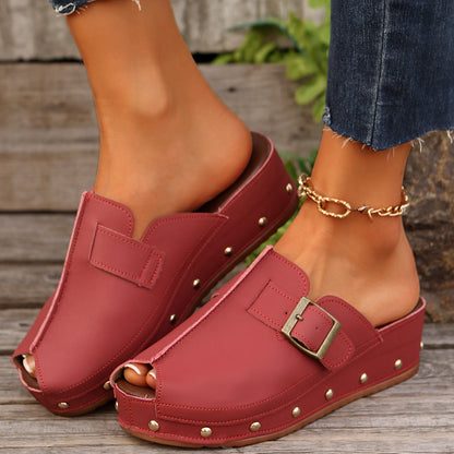 Chic Orthopedic Sandals with Unique Design