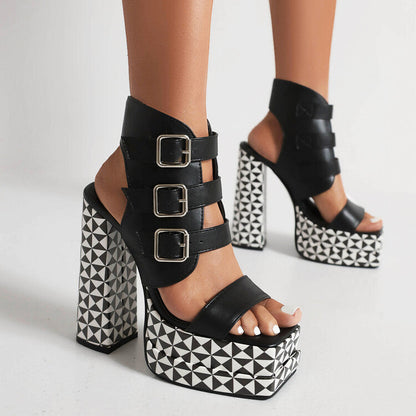 Graceful Orthopedic Sandals for Modern Look