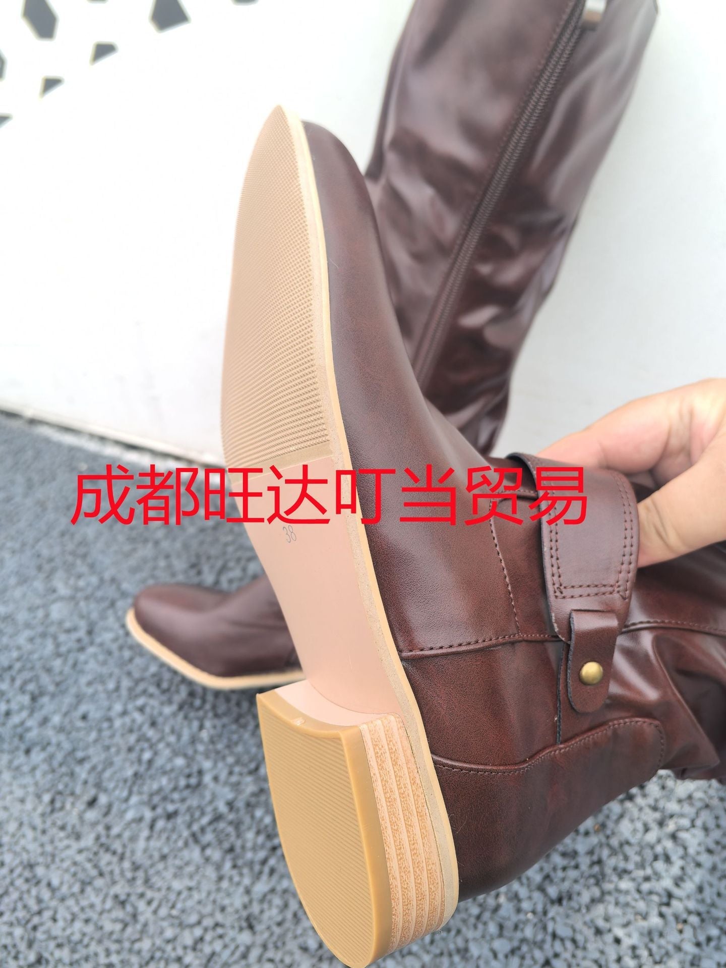 Graceful Orthopedic Boots for Modern Look