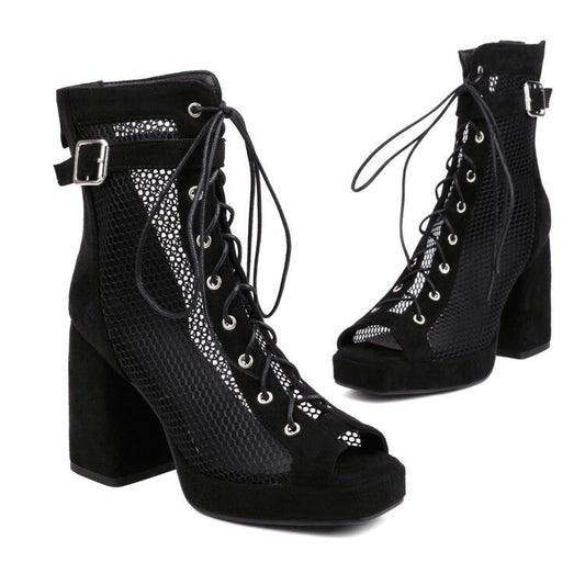 Graceful Orthopedic Sandals for Modern Look