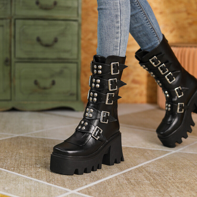 Chic Orthopedic Boots with Unique Design