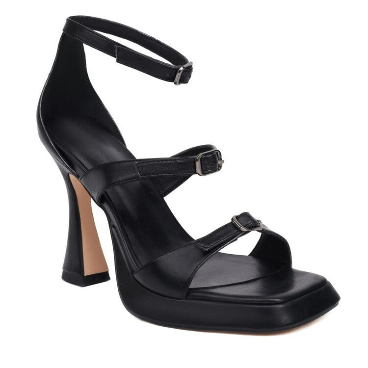 Chic Orthopedic Sandals with Unique Design