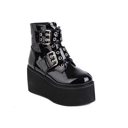 Graceful Orthopedic Boots for Modern Look