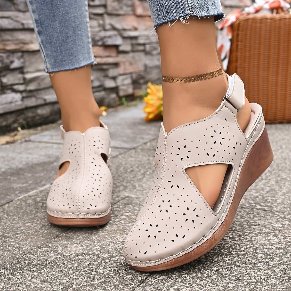 Graceful Orthopedic Sandals for Modern Look