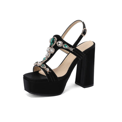Graceful Orthopedic Sandals for Modern Look
