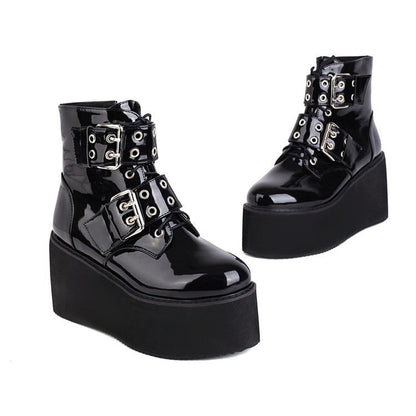 Graceful Orthopedic Boots for Modern Look