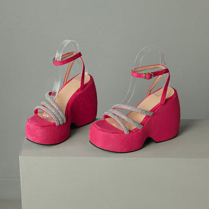 Chic Orthopedic Sandals with Unique Design