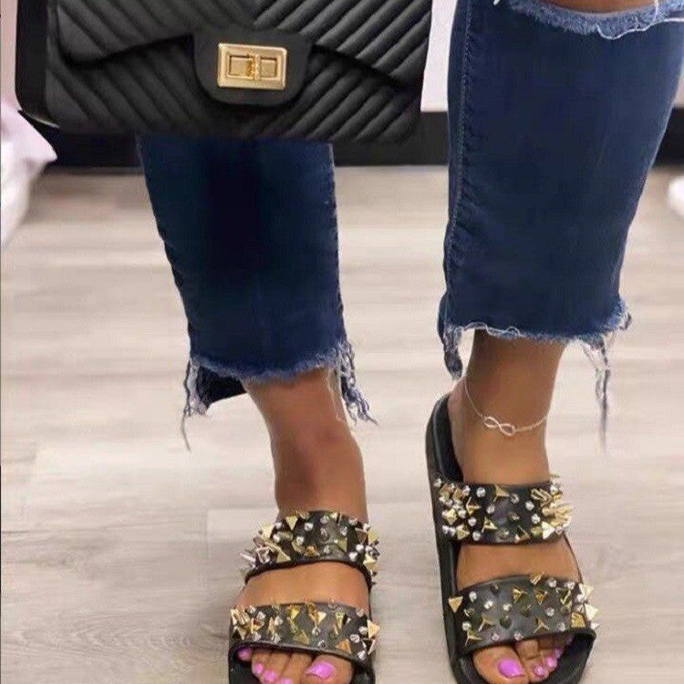 Chic Orthopedic Sandals with Unique Design