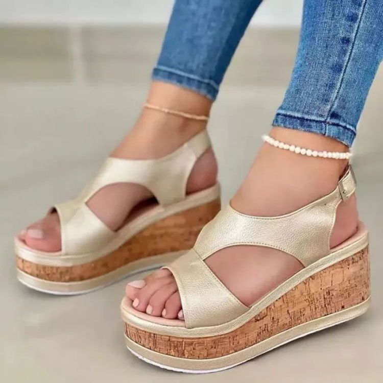Graceful Orthopedic Sandals for Modern Look