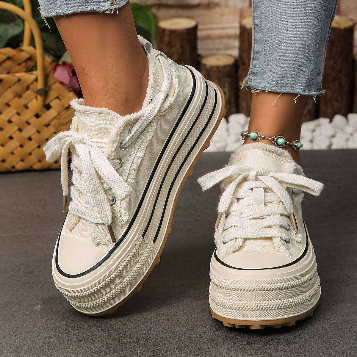 Graceful Orthopedic Shoes for Modern Look