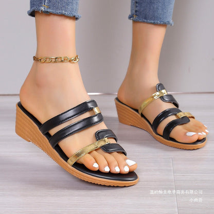 Chic Orthopedic Sandals with Unique Design
