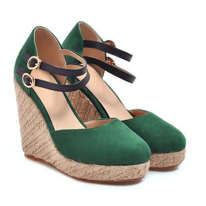 Graceful Orthopedic Sandals for Modern Look