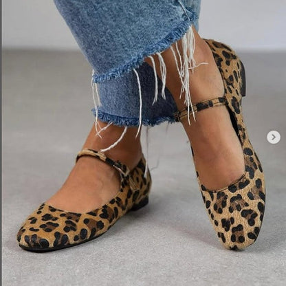 Graceful Orthopedic Shoes for Modern Look
