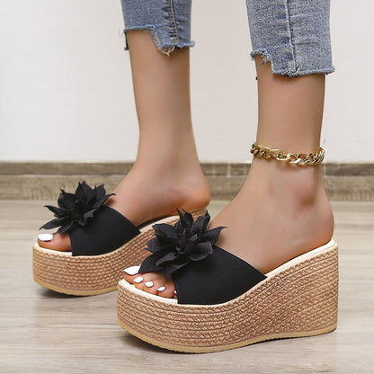 Graceful Orthopedic Sandals for Modern Look