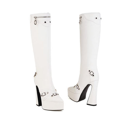 Graceful Orthopedic Boots for Modern Look