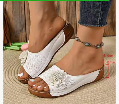 Graceful Orthopedic Sandals for Modern Look