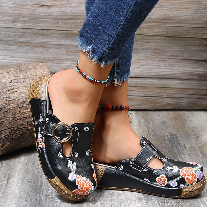 Chic Orthopedic Sandals with Unique Design